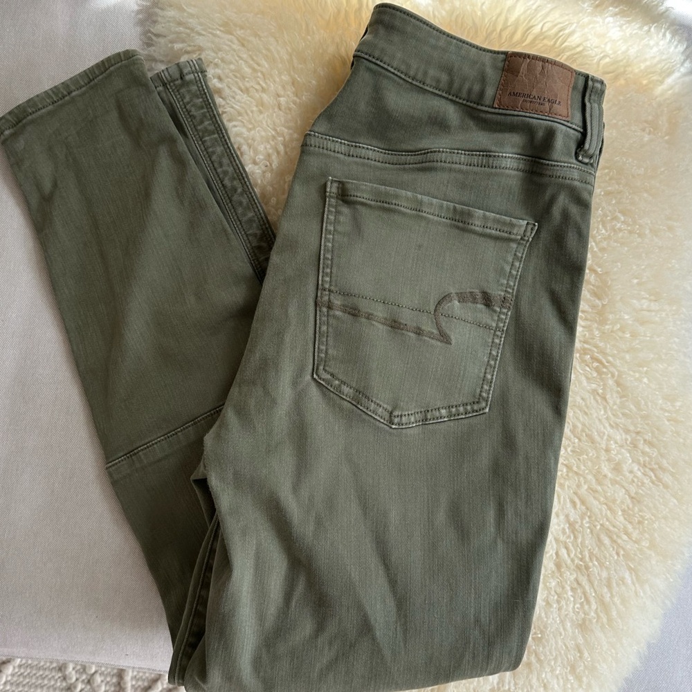 American eagle green pants